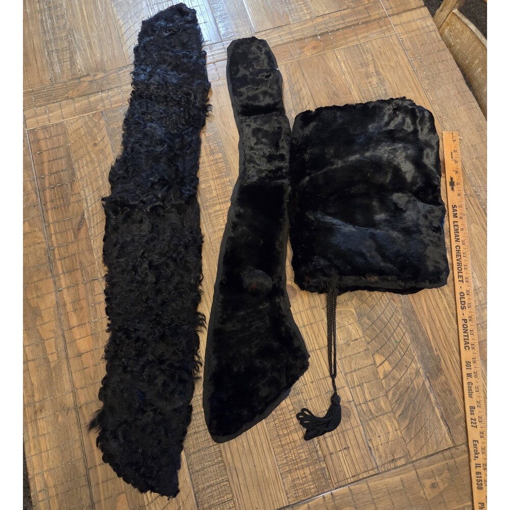 Vintage/Antique Black Lambs wool Collar Fur Muff And Scarf With Button